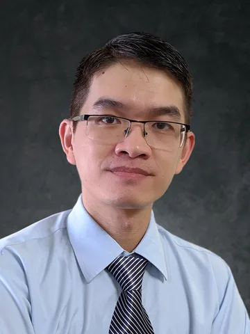 Portrait of Khanh Nguyen