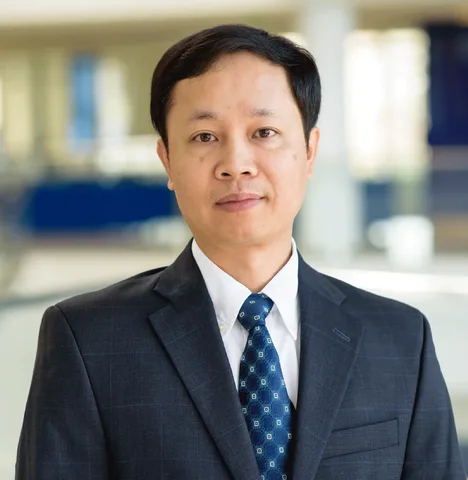 Portrait of Hieu Phan