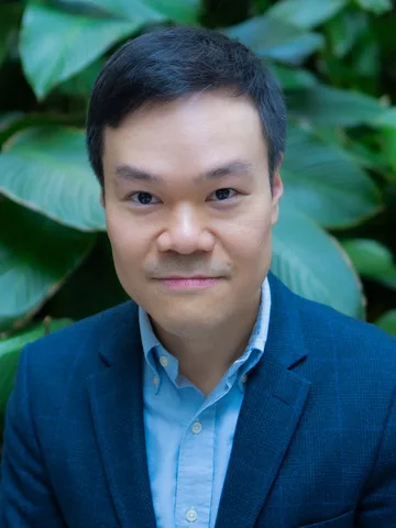 Portrait of Quoc H. Nguyen