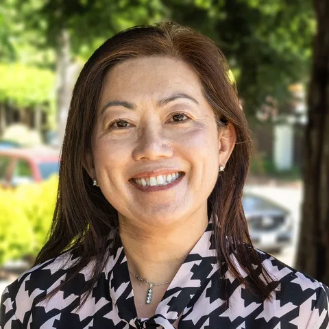 Portrait of Phuong Anh Nguyen