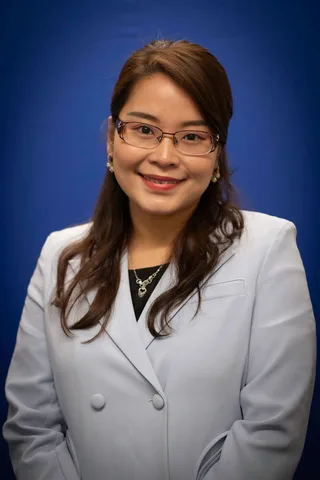 Portrait of Emily Loan Pham