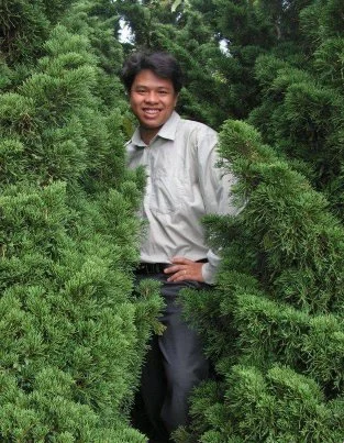 Portrait of Thanh-Phuong Nguyen
