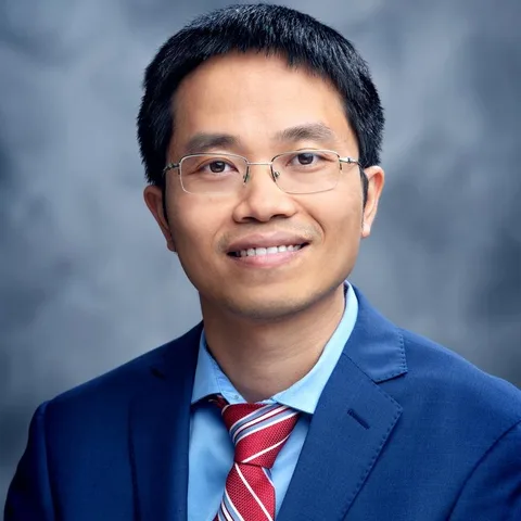 Portrait of Thai Luan Vu