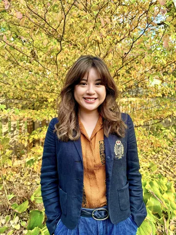 Portrait of Juliet Huynh