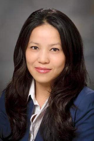 Portrait of Quynh-Nhu Nguyen
