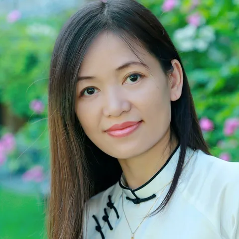 Portrait of Xuan Thuy Nguyen