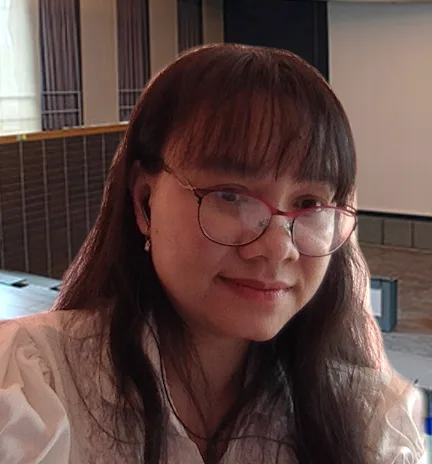 Portrait of Thi-Mai-Trang Nguyen
